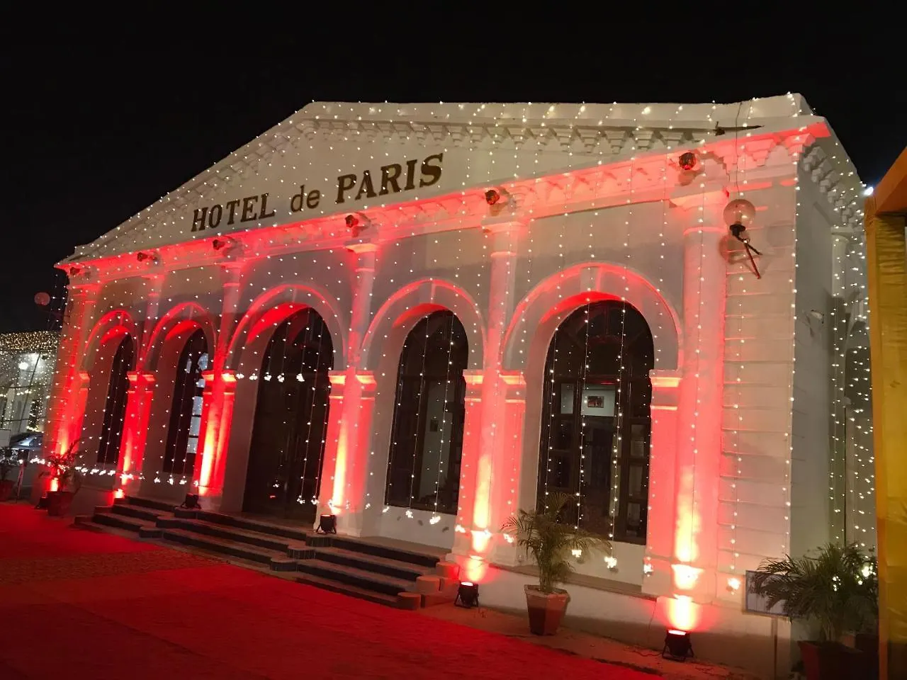 Hotel De Paris バラナシ