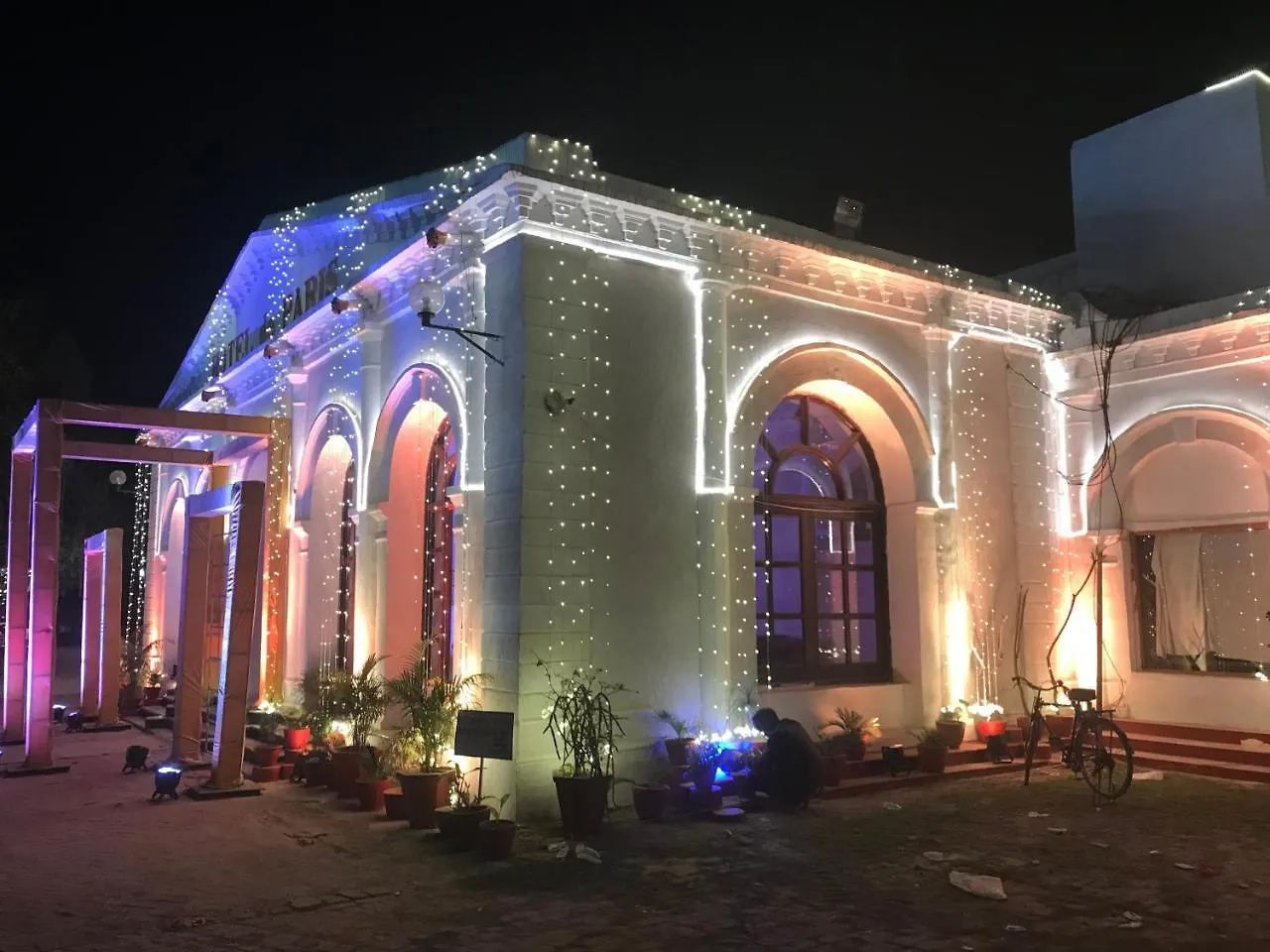 Hotel De Paris Varanasi