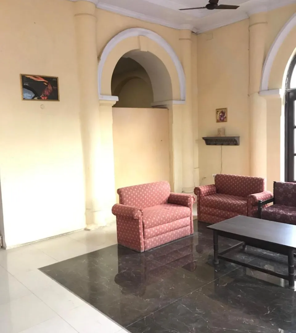 Hotel De Paris Varanasi